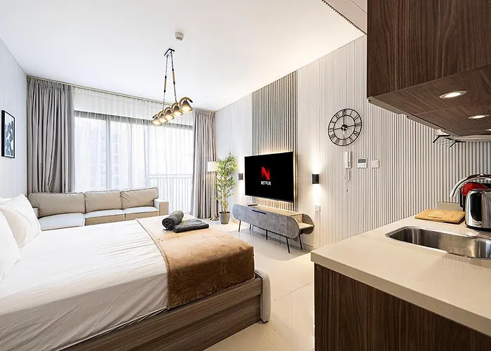 The Pearl By Blue Cloud Holidays